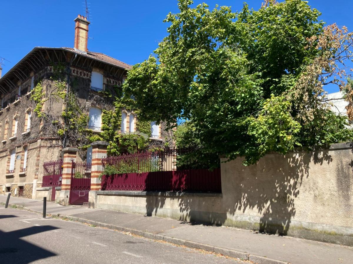 Appartement Villa Medreville Nancy Bagian luar foto